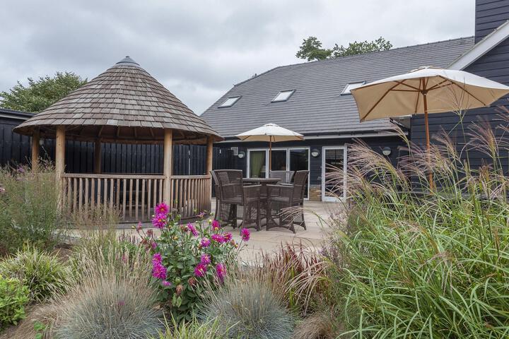 Terrace/Patio 17 of 54