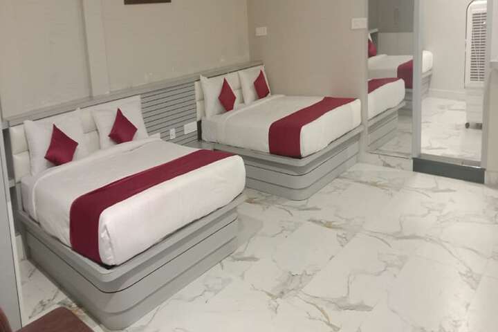 Room 6 of 36
