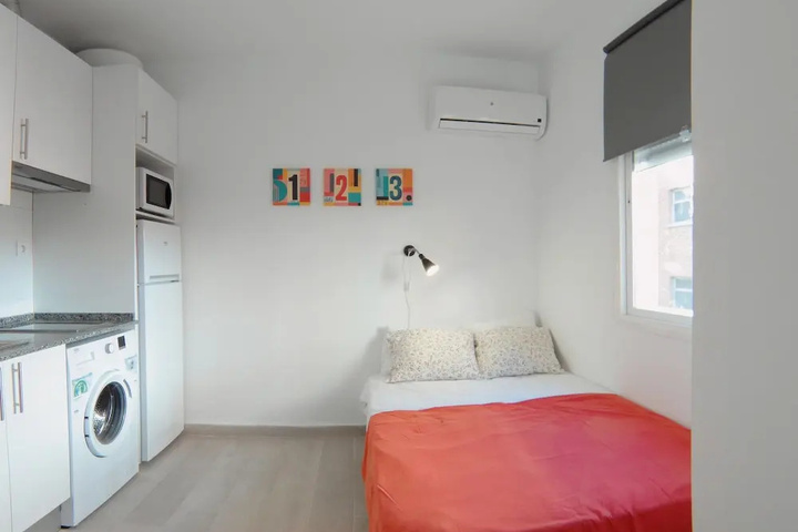 Room 3 of 15