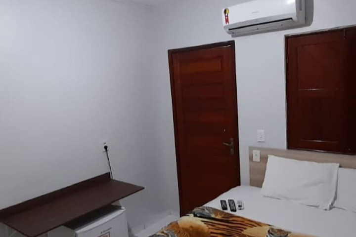 Room 16 of 60