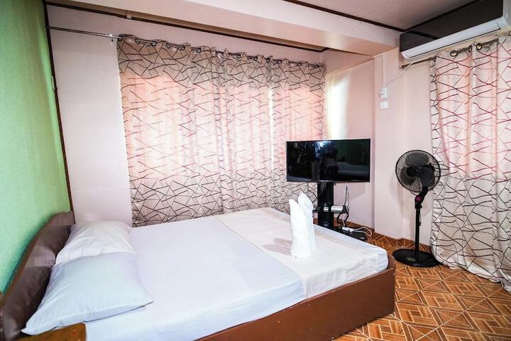 Room 7 of 65