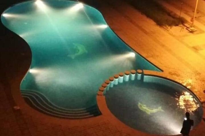 Pool 25 of 45