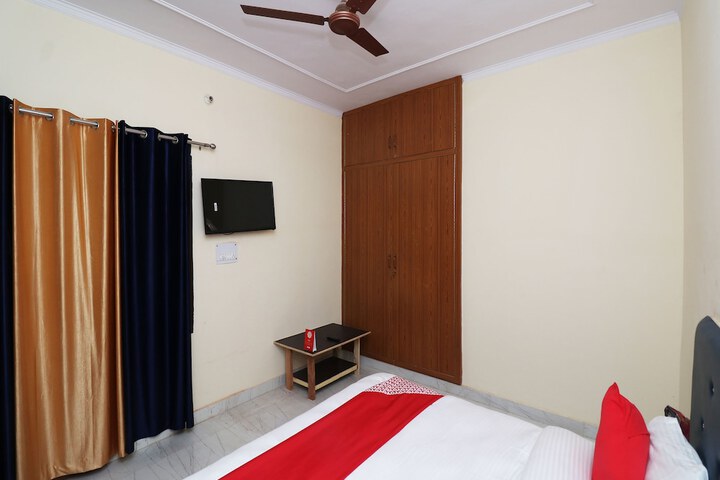 Room 17 of 21