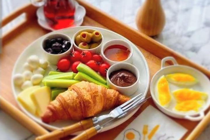 Breakfast/Coffee Service 75 of 82