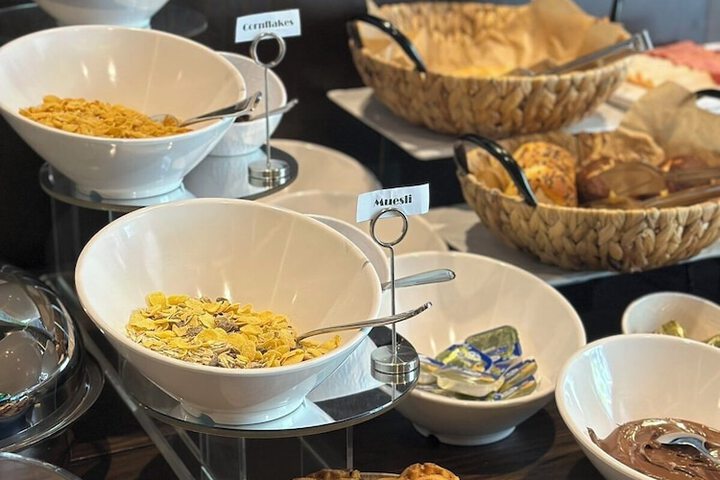 Breakfast/Coffee Service 43 of 64