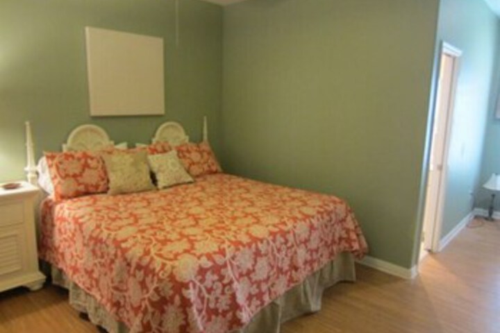 Room 35 of 44