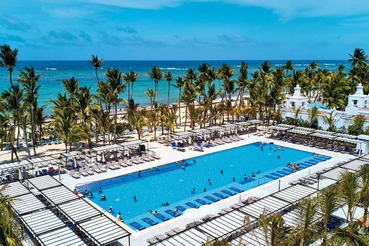 Pool Hotel