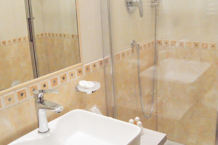 Room 20 of 24