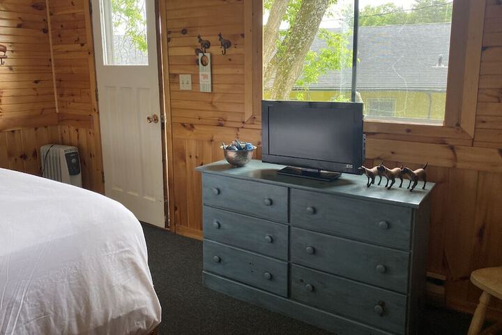 Room 3 of 17