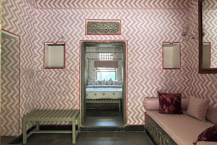 Room 12 of 22