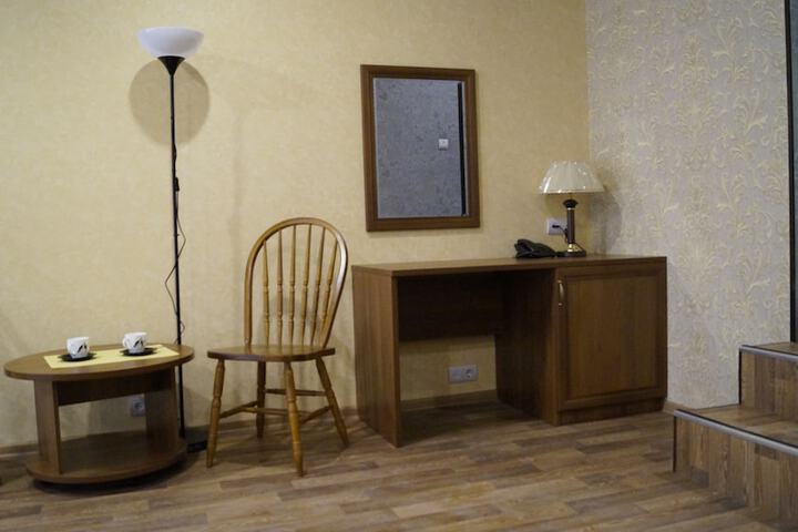 Room 7 of 48