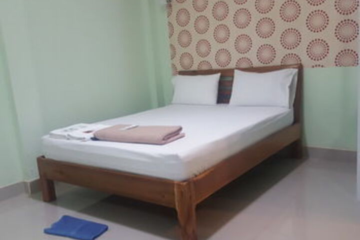 Room 16 of 35
