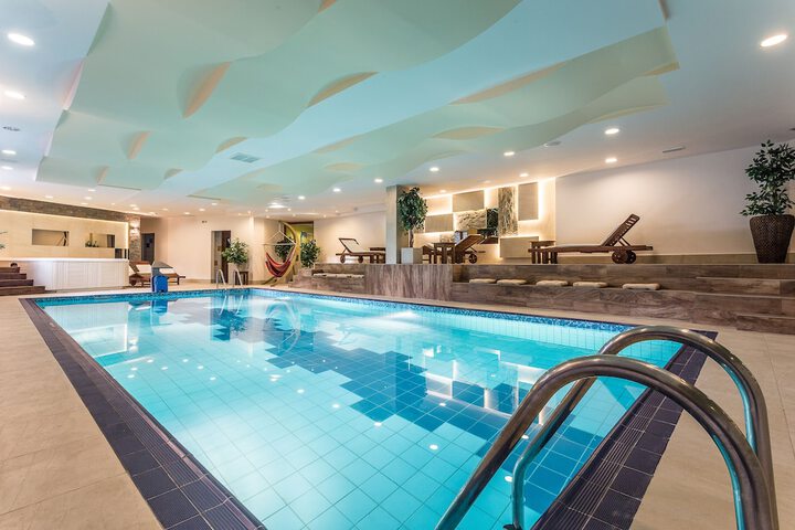 Pool Hotel