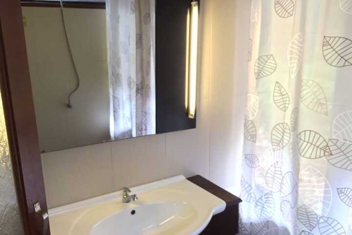 Room 25 of 64