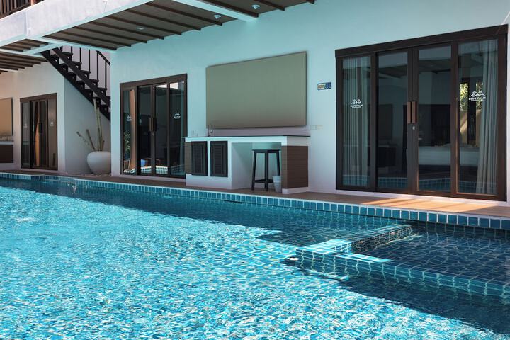 Pool 101 of 110