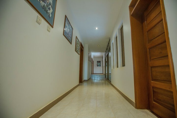 Ballroom/Hall 23 of 34