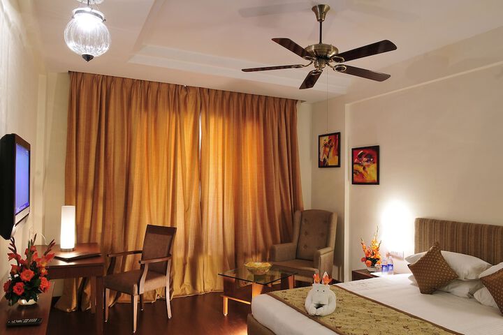 Room 5 of 35