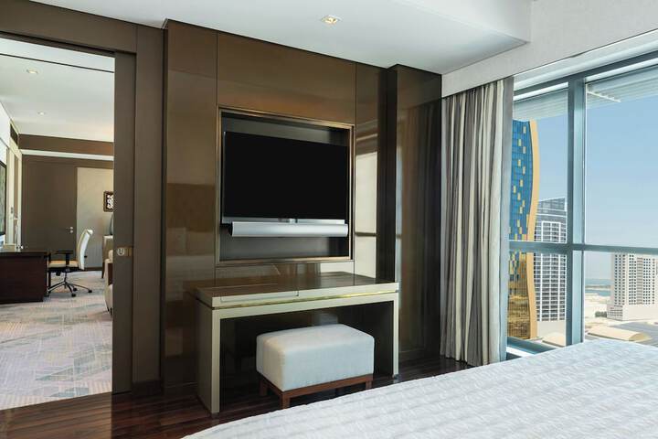 Room 25 of 111