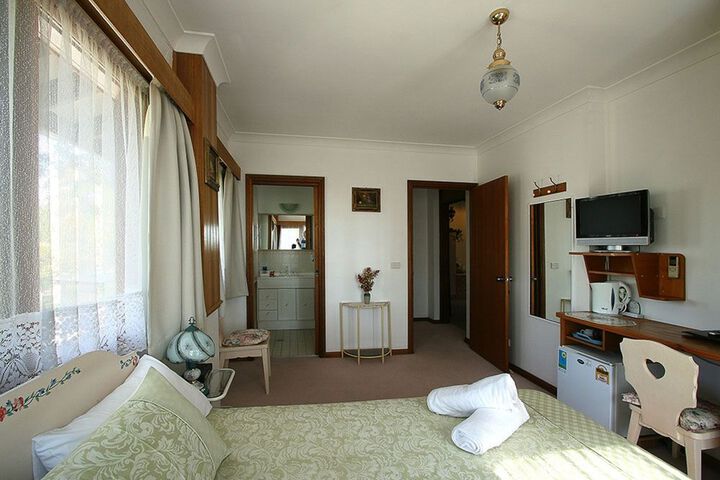 Room 45 of 177