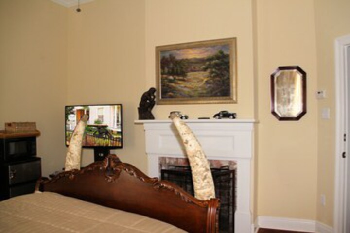 Room 34 of 123