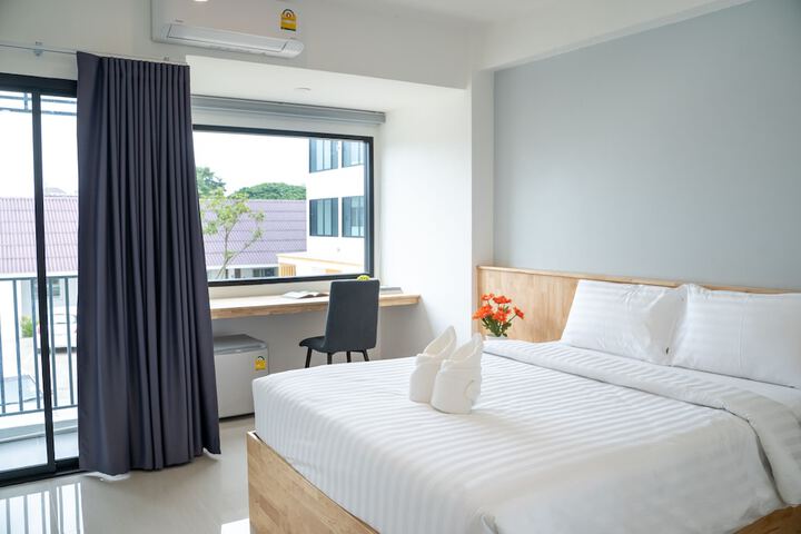 Room 6 of 49
