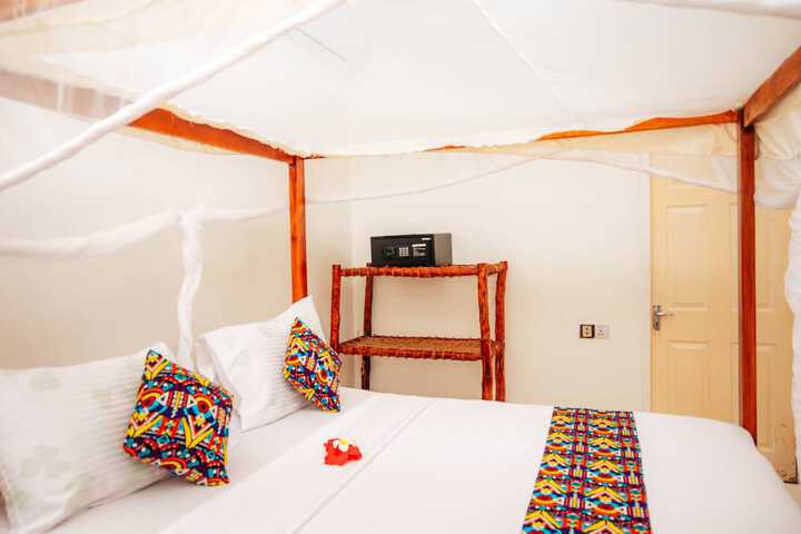 Room 10 of 54