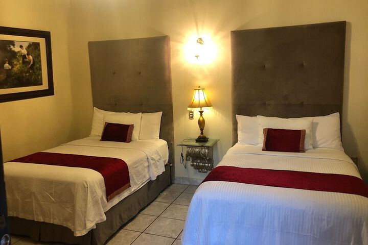 Room 5 of 20