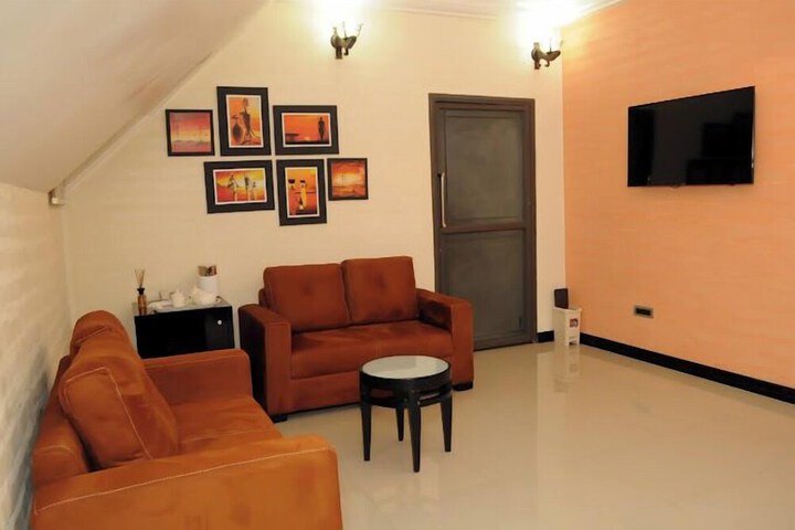 Hotel Interior 4 of 59