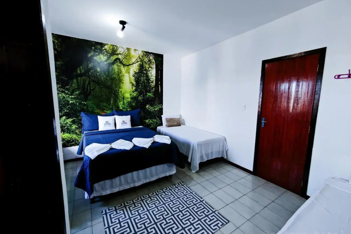 Room 4 of 18