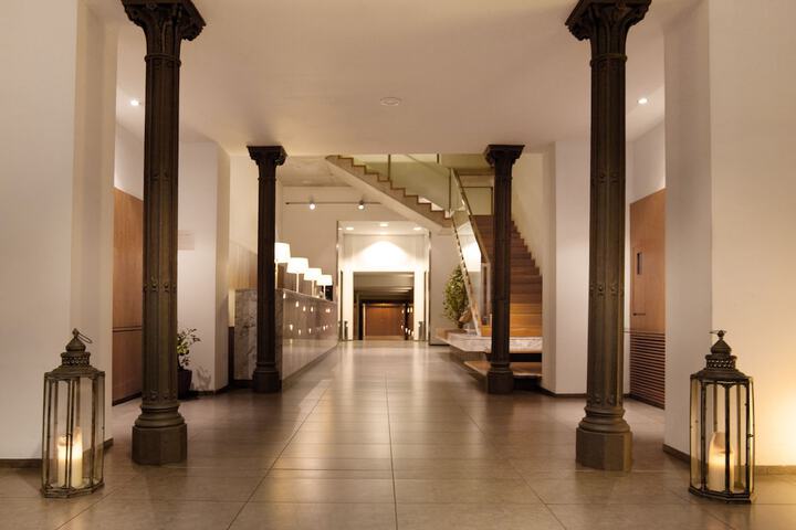Hotel 3 of 75