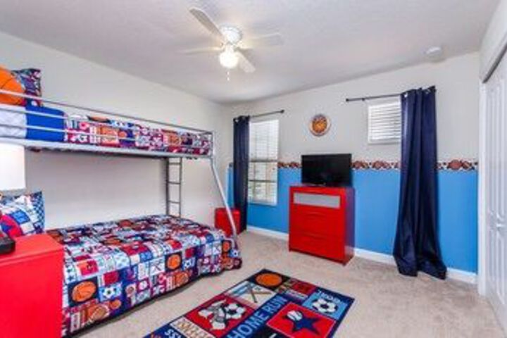 Room 5 of 28