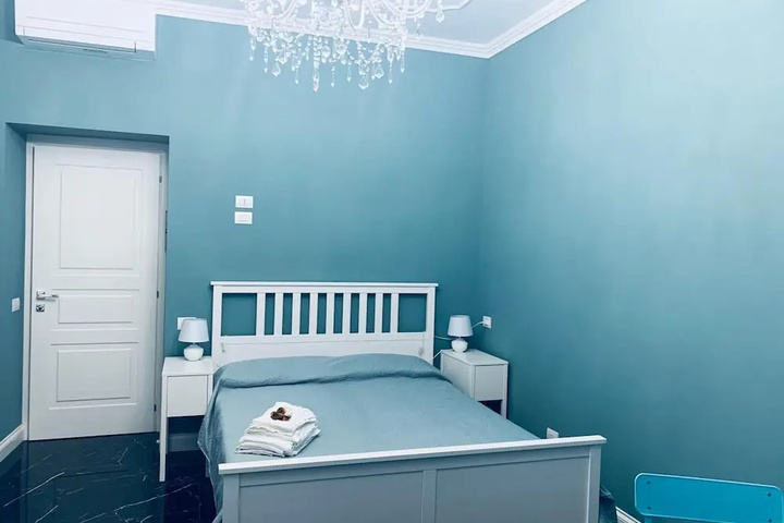 Room 2 of 15
