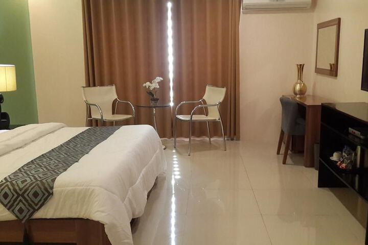 Room 7 of 24
