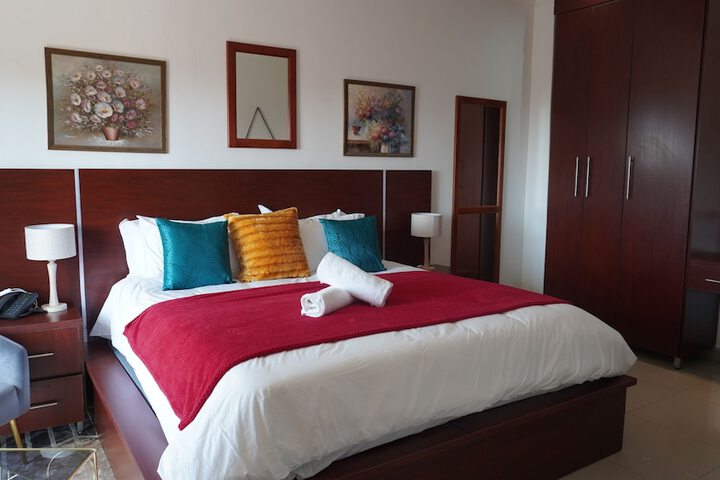 Room 3 of 27