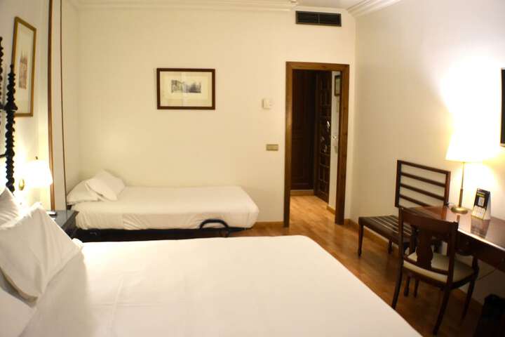 Room 15 of 51