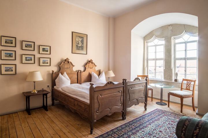 Room 15 of 80