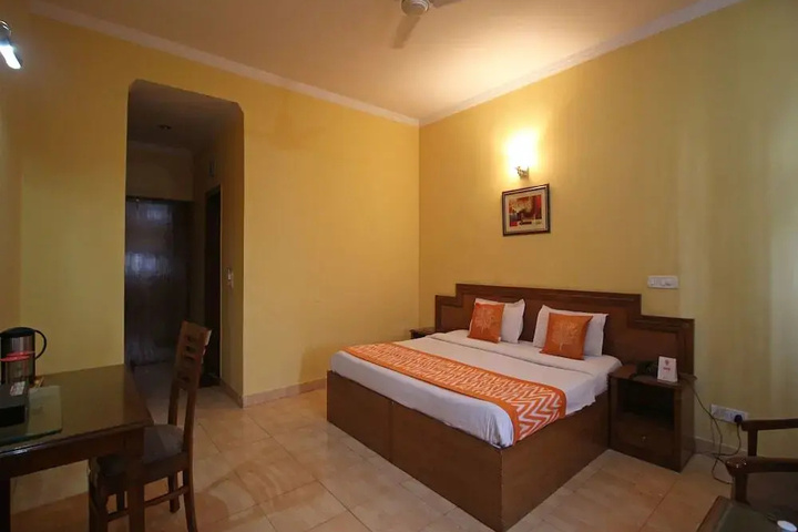 Hotel Clarks International