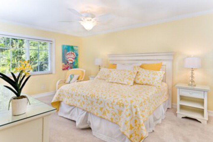 Room 25 of 29