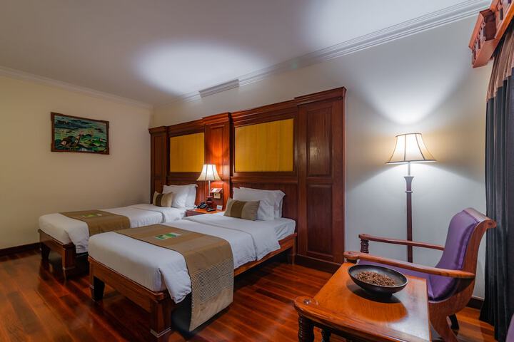 Room 32 of 145