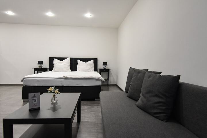 Room 13 of 35