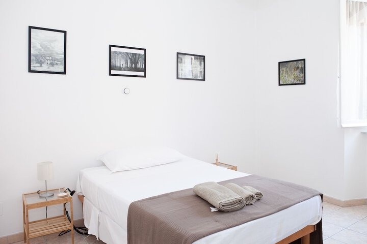 Room 11 of 11