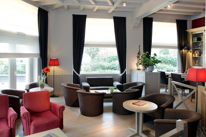 Hotel Interior 3 of 47