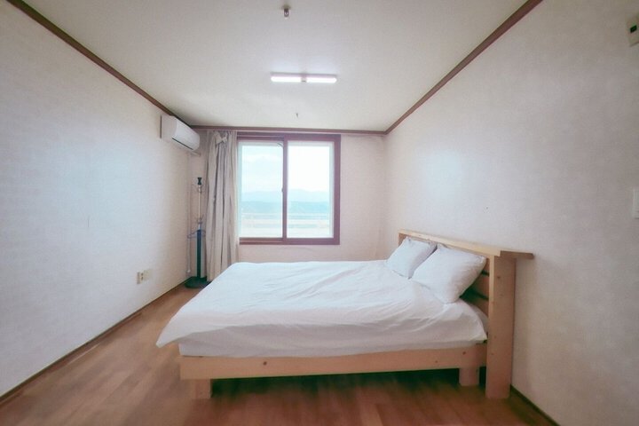 Room 12 of 45