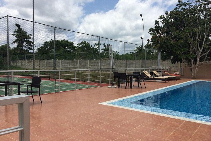 Pool 11 of 39