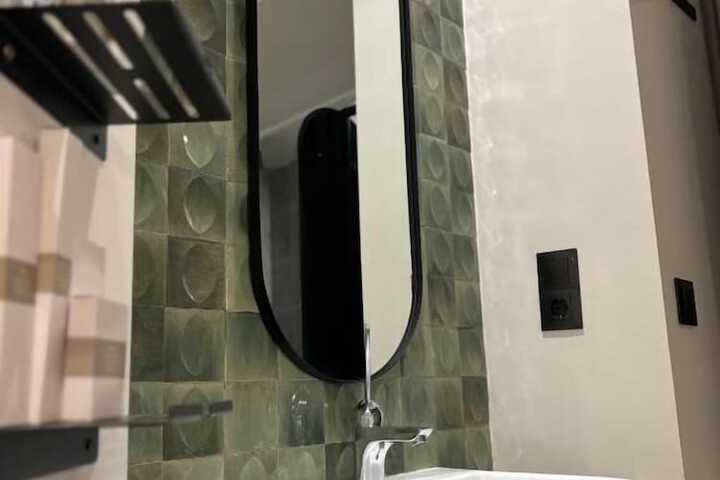 Room 15 of 17