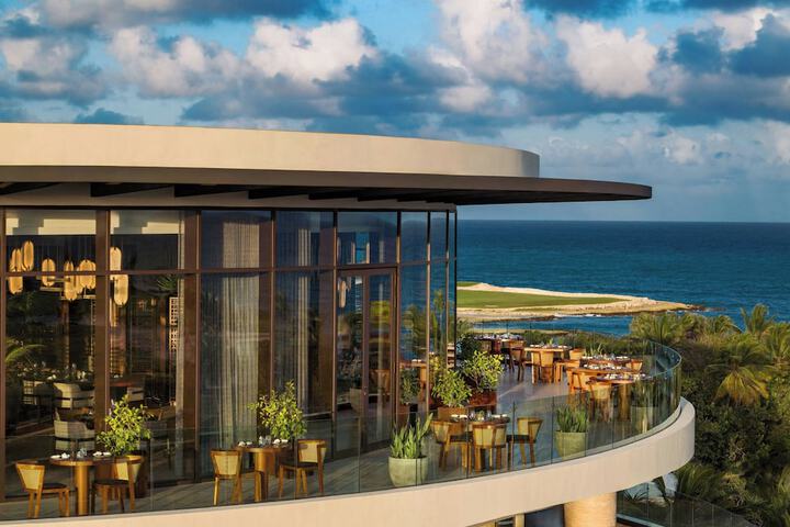 Dining 112 of 163