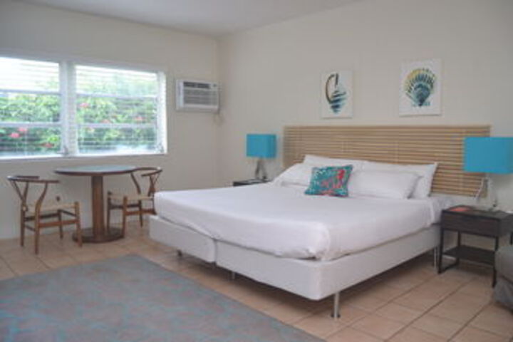 Room 15 of 32