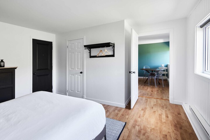 Room 6 of 56