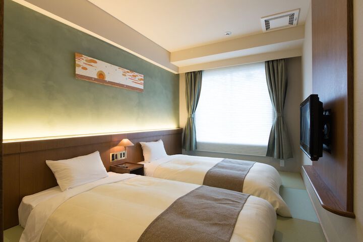 Room 7 of 71