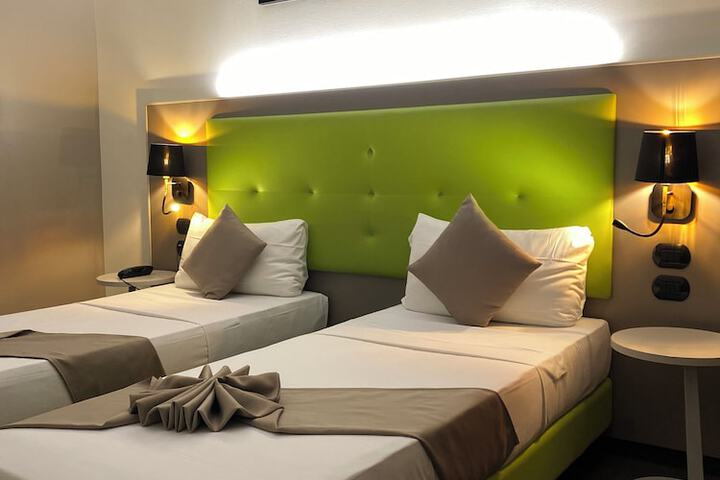 Room 36 of 71